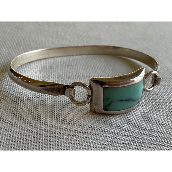 Taxco Jewelry - Mexico 925 TC-277 turquoise side hook bangle bracelet Vintage Estate jewerly